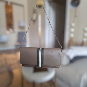 Elegant Grey Leather Shoulder Bag Oliver Web